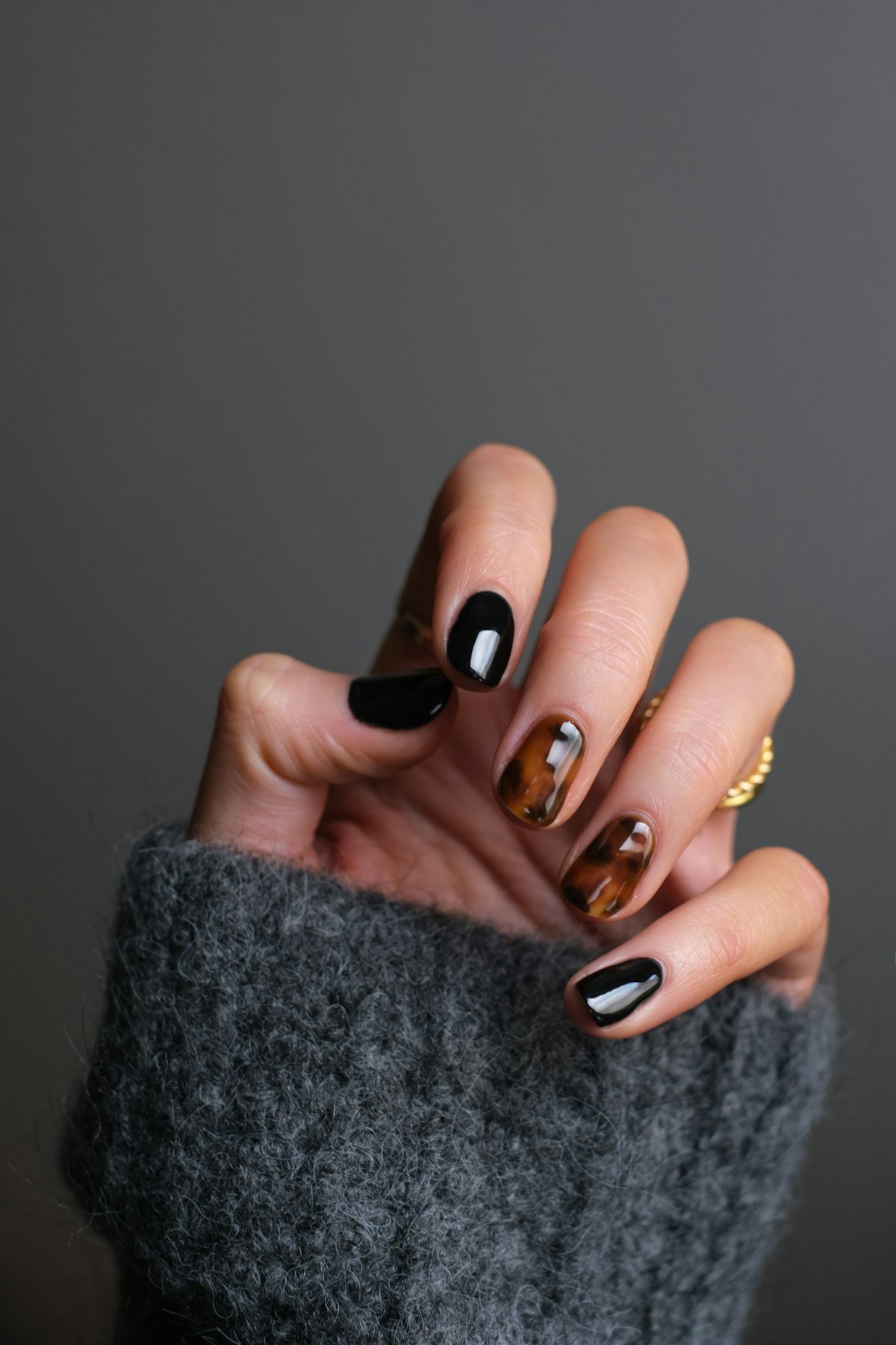 Fall 2026 nail colors manicure